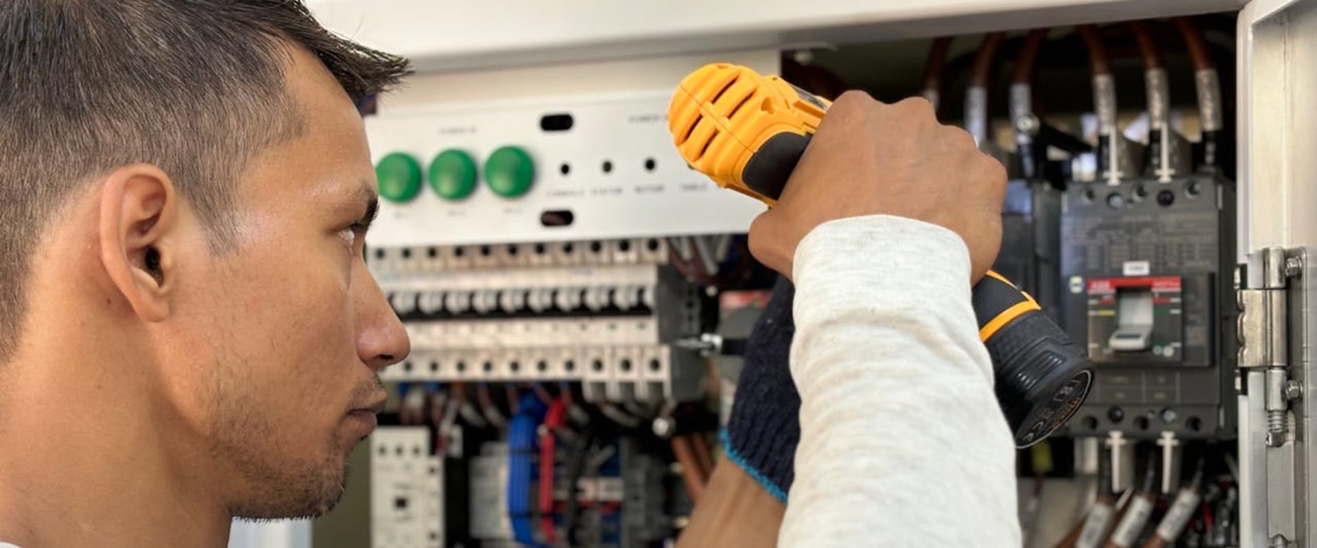 Choosing The Right Residential Electrical Contractor In Monmouth County: A Comprehensive Guide