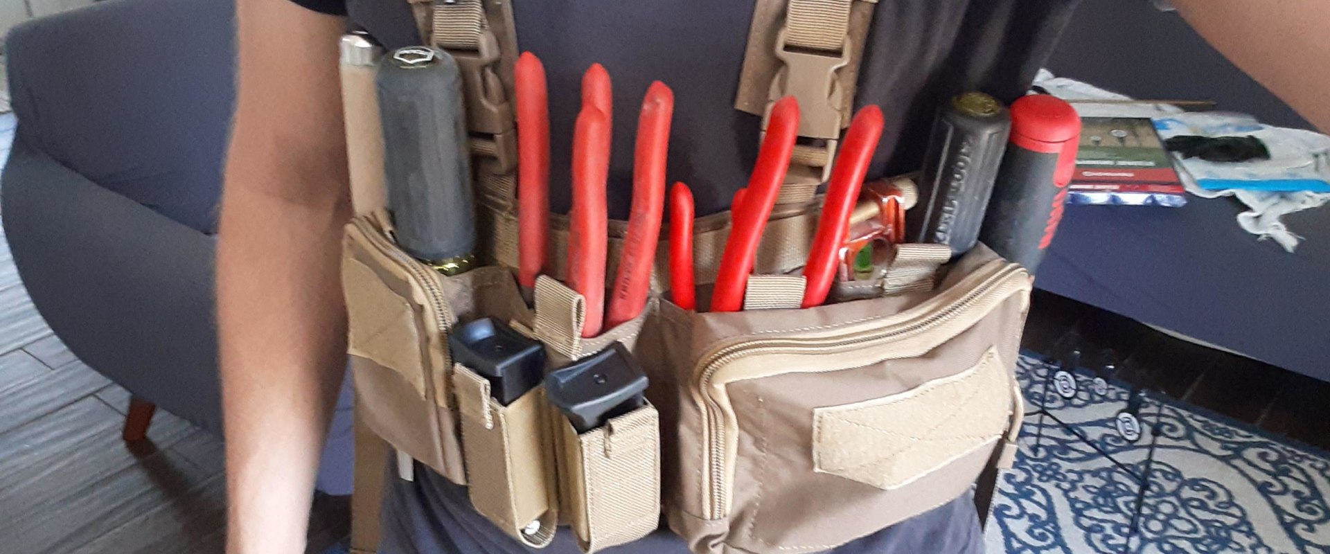 The Best Electrician Tool Pouch: 11 Options for Every Job